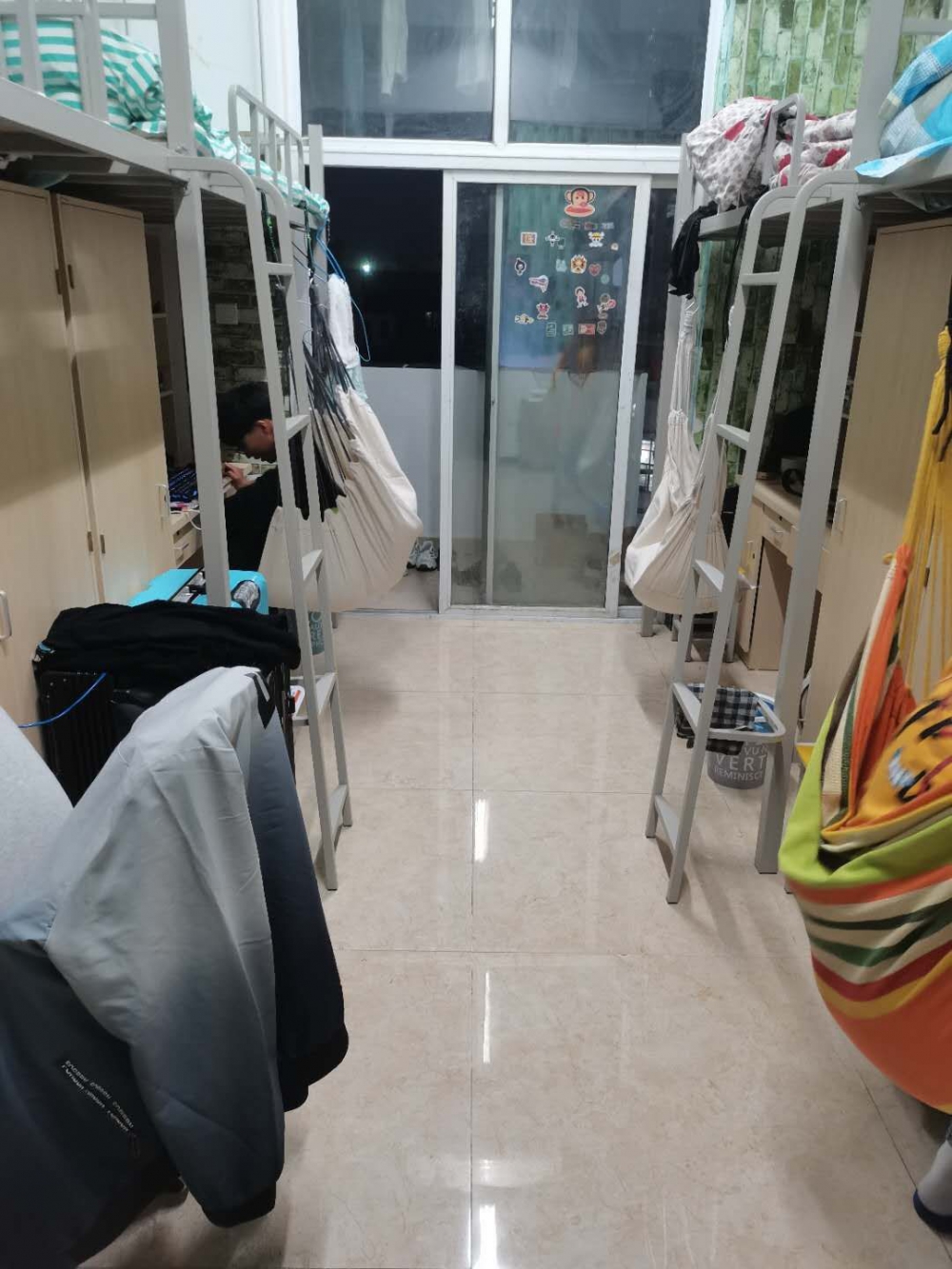创建文明寝室我院院学生会开展宿舍检查活动